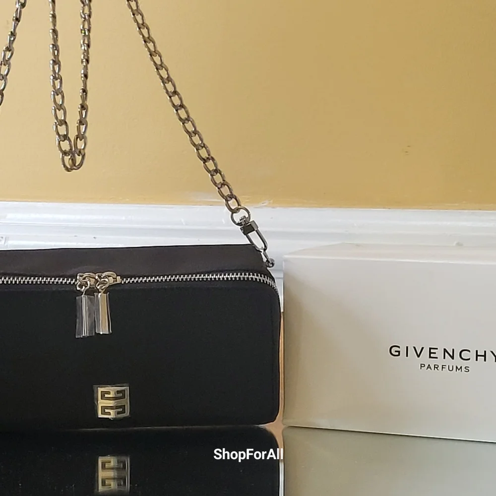 Givenchy - Picture 10 of 12